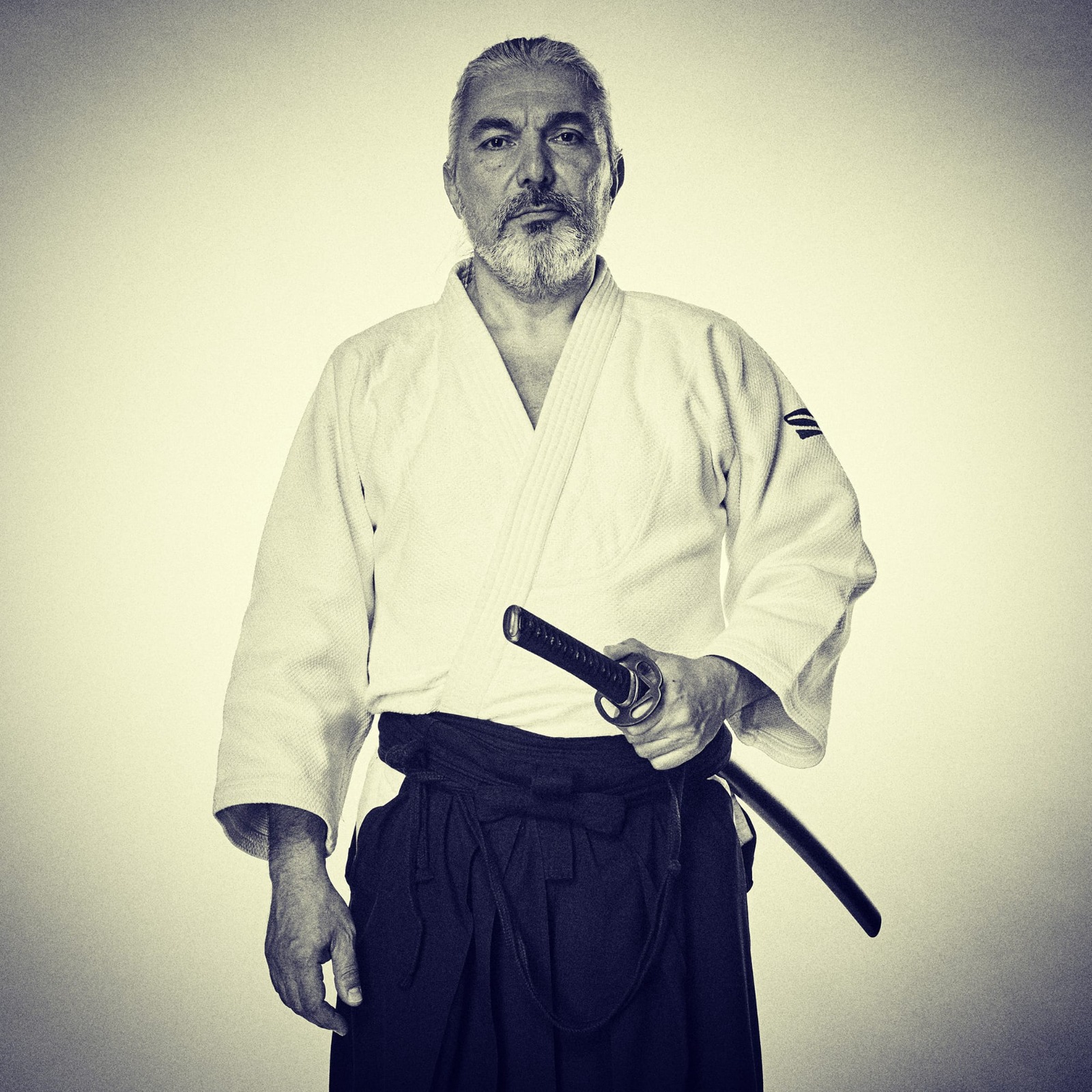 SEZER ERGÜN